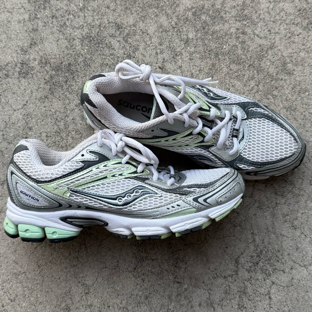 Saucony Ignition 2 Shoe White w/Mint Women's 9